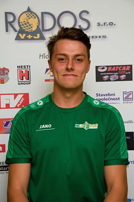 93 ČÁP JOSEF 180 cm / 83 kg/ 2,35 G na zápas / 93,07 úspěšnost / 18 výher 3 remízy 1 prohra / 3 chycené nájezdy / 22 záp./ PO 6 zápasy (0+1) 16 OG, 91,75 % / v 6 letech přivedl otec / 93 rok narození/ student / slopstyle MTB